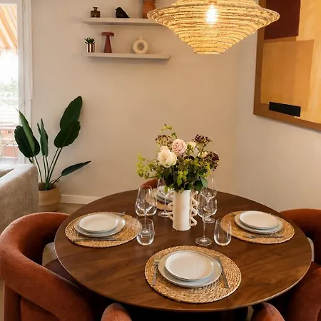 Completely Renovated 2 Minutes From The Nizza