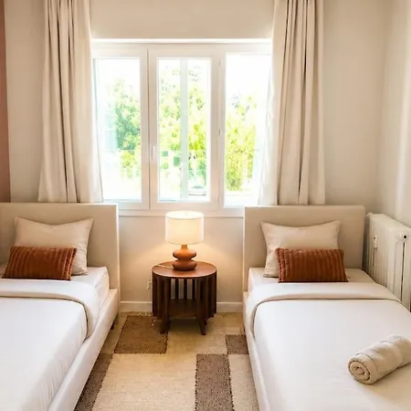 Apartman Completely Renovated 2 Minutes From The *